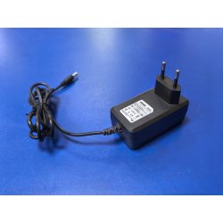 Блок питания (внешний сетевой адаптер) BBK AD-PL1041 9V 2A (Штекер D=4х1,5мм) для портативного DVD
